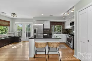 7611 Robin Crest Rd, Charlotte, NC 28226 - Photo 17