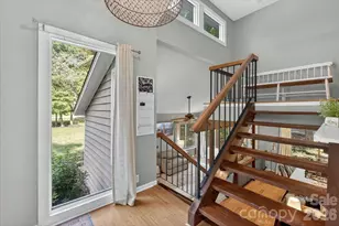 7611 Robin Crest Rd, Charlotte, NC 28226 - Photo 5