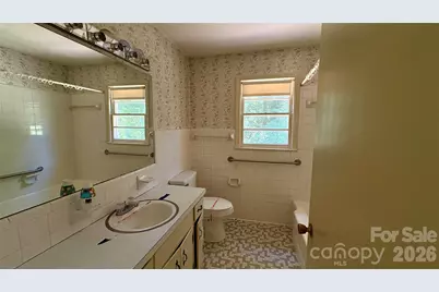 150 31st Avenue NW, Hickory, NC 28601 - Photo 27