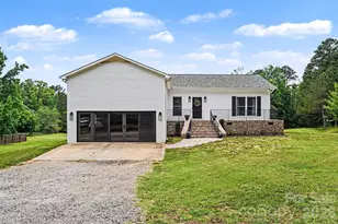 1380 Saddle Dr, York, SC 29745 - Photo 3