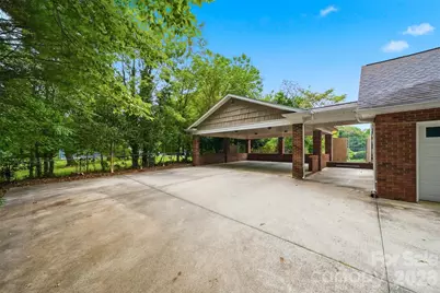 1085 19th Avenue Place NW, Hickory, NC 28601 - Photo 31