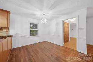 1085 19th Ave Pl NW, Hickory, NC 28601 - Photo 7