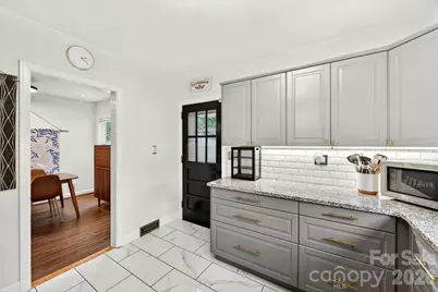 2225 Ashley Road, Charlotte, NC 28208 - Photo 19