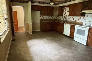 132 Haynes St, Hendersonville, NC 28791 - Photo 11