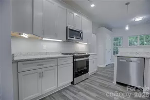 520 Grantham Ln, Charlotte, NC 28262 - Photo 15