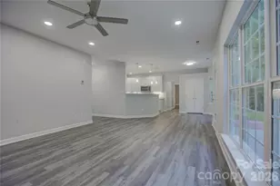 520 Grantham Ln, Charlotte, NC 28262 - Photo 9