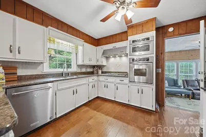 9121 Nc 181 Highway, Newland, NC 28657 - Photo 11