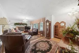 9121 Nc 181 Hwy, Newland, NC 28657 - Photo 5