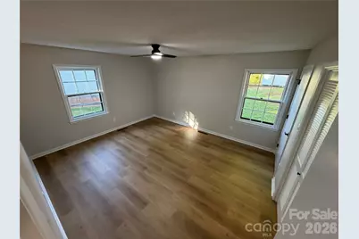 1880 Woodridge Circle, Hickory, NC 28602 - Photo 11