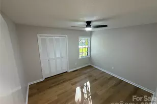 1880 Woodridge Cir, Hickory, NC 28602 - Photo 17