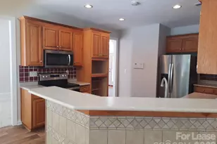 3108 Castlemaine Dr, Charlotte, NC 28269 - Photo 5