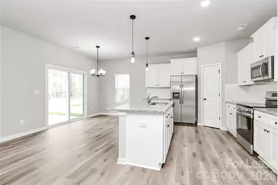 8208 Stonemere Lane, Charlotte, NC 28215 - Photo 7