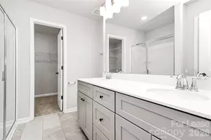 8208 Stonemere Ln, Charlotte, NC 28215 - Photo 17