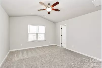 8208 Stonemere Lane, Charlotte, NC 28215 - Photo 15
