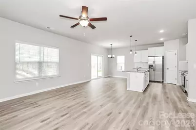 8208 Stonemere Lane, Charlotte, NC 28215 - Photo 3
