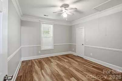411 W Sullivan Street, Gastonia, NC 28052 - Photo 11