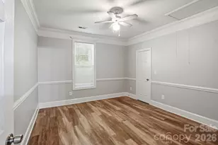 411 W Sullivan St, Gastonia, NC 28052 - Photo 11
