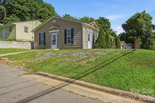 411 W Sullivan St, Gastonia, NC 28052 - Photo 3