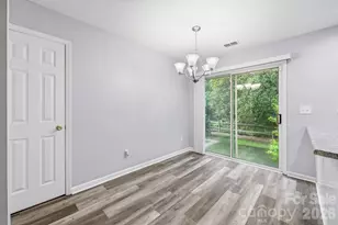 8230 Rudolph Rd, Charlotte, NC 28216 - Photo 19