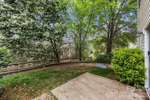 8230 Rudolph Rd, Charlotte, NC 28216 - Photo 31
