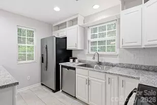8230 Rudolph Rd, Charlotte, NC 28216 - Photo 15