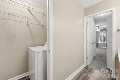 8230 Rudolph Road, Charlotte, NC 28216 - Photo 9