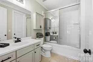 16601 Doves Canyon Ln, Charlotte, NC 28278 - Photo 19