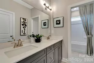 11200 Lochmere Rd, Charlotte, NC 28278 - Photo 33
