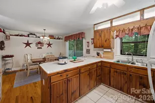 5513 Old Linville Rd, Marion, NC 28752 - Photo 11