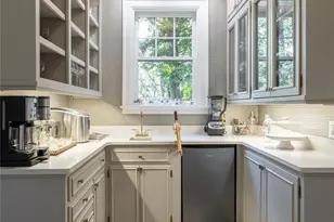 334 Vanderbilt Rd, Biltmore Forest, NC 28803 - Photo 15