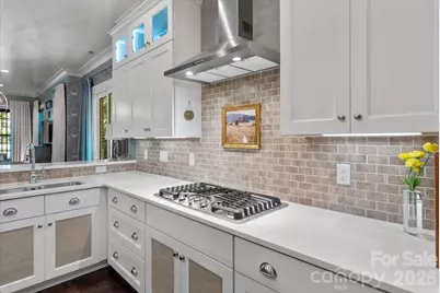 3702 Selwyn Avenue, Charlotte, NC 28209 - Photo 9