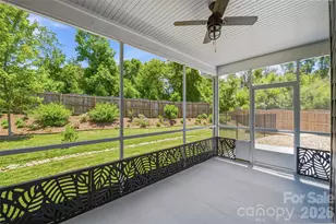 97 Spence Dr, Hendersonville, NC 28739 - Photo 5