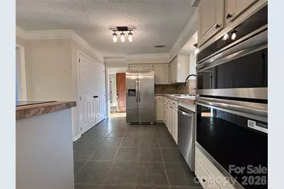 1754 12th Street NE, Hickory, NC 28601 - Photo 11