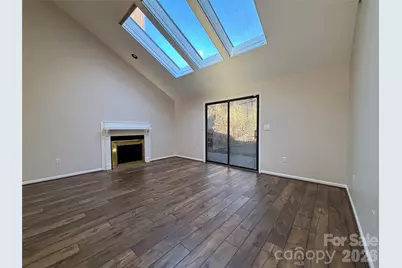 1754 12th Street NE, Hickory, NC 28601 - Photo 5