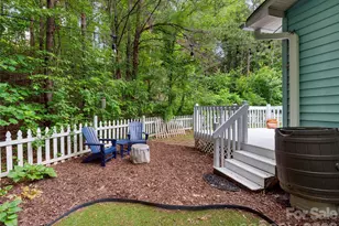 39 Rocking Porch Ln, Asheville, NC 28805 - Photo 5