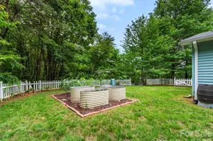 39 Rocking Porch Ln, Asheville, NC 28805 - Photo 7