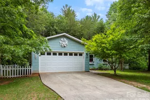 39 Rocking Porch Ln, Asheville, NC 28805 - Photo 3