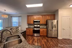17508 Westmill Ln, Charlotte, NC 28277 - Photo 3