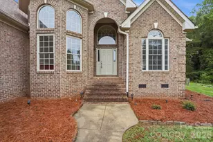 1099 Curve View Rd, Lincolnton, NC 28092 - Photo 3