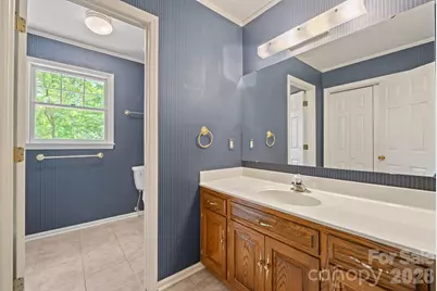 2150 9th Street NW, Hickory, NC 28601 - Photo 33