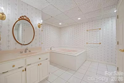 2150 9th Street NW, Hickory, NC 28601 - Photo 43