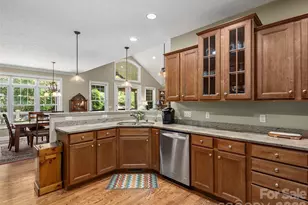 63 Whistlewood Ln, Hendersonville, NC 28739 - Photo 11