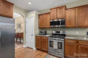63 Whistlewood Ln, Hendersonville, NC 28739 - Photo 9