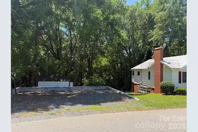 122 E Hargrave Street, Wadesboro, NC 28170 - Photo 5