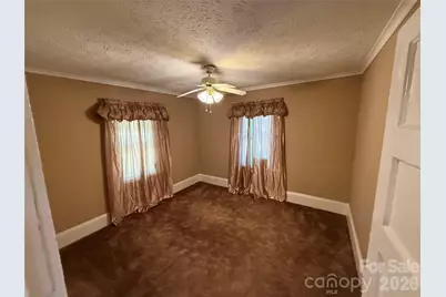 122 E Hargrave Street, Wadesboro, NC 28170 - Photo 17