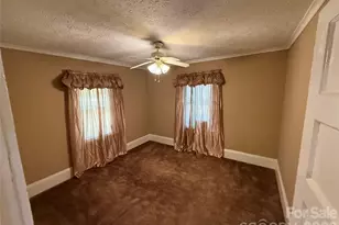 122 E Hargrave St, Wadesboro, NC 28170 - Photo 17