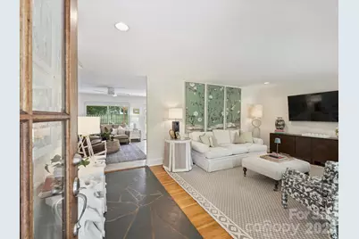 6139 Candlewood Drive, Charlotte, NC 28210 - Photo 3