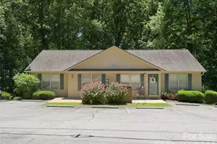 42 Queen Rd, Candler, NC 28715 - Photo 1