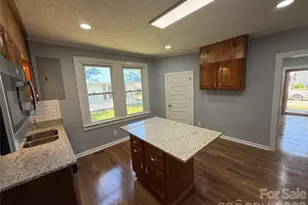652 Cherry St, Wadesboro, NC 28170 - Photo 9