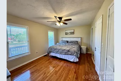 1688 Buffett Circle, Hickory, NC 28602 - Photo 9